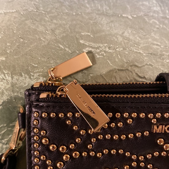 Michael Kors Adele Rose studded Leather Smartphone Wallet Black - Picture 3 of 12